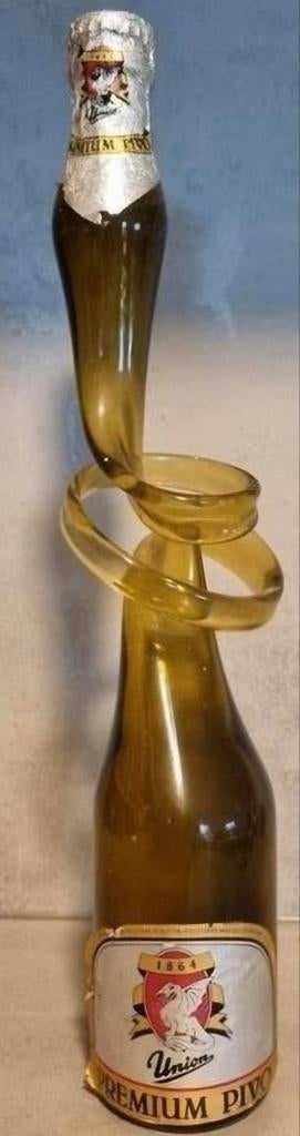 Vervormde Union Premium Pivo, Slovenië – Glaskunst, Ophalen of Verzenden, Glas of Glazen, Overige merken