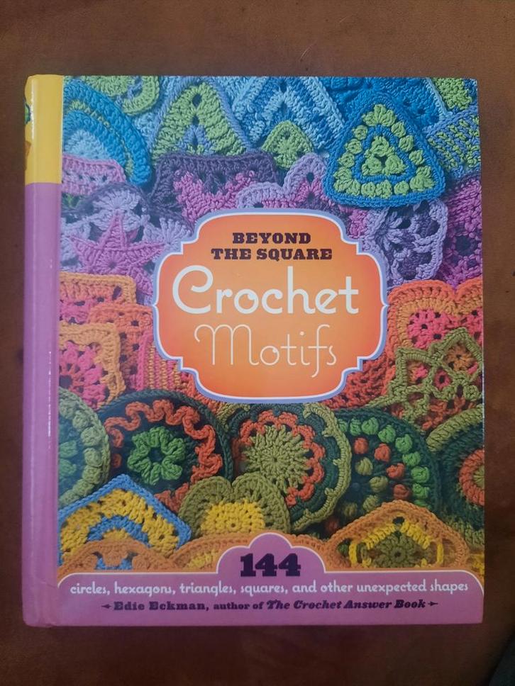 Beyond the Square: Crochet Motifs - Haakboek - Engelstalig, Boeken, Hobby en Vrije tijd, Nieuw, Breien en Haken, Ophalen of Verzenden