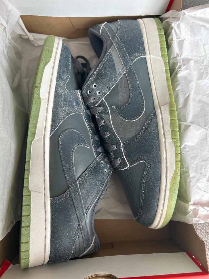 Nike Dunk Low Retro PRM Halloween - Maat 44, Kleding | Heren, Schoenen, Nieuw, Sneakers of Gympen, Overige kleuren, Ophalen of Verzenden