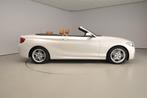 BMW 2 Serie Cabrio 220i Automaat / Sportpakket / Leder / Tre, Auto's, Automaat, 1998 cc, Gebruikt, Euro 6