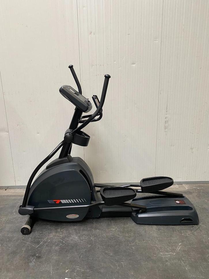 Venzinni Crosstrainer 15,1 inch digitaal scherm, Sport en Fitness, Fitnessapparatuur, Zo goed als nieuw, Crosstrainer, Armen, Benen