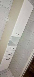 Gebroken witte hoogglans badkamerkast, hangend, keurig, Huis en Inrichting, Badkamer | Badkamermeubels, Ophalen, Gebruikt, 25 tot 50 cm