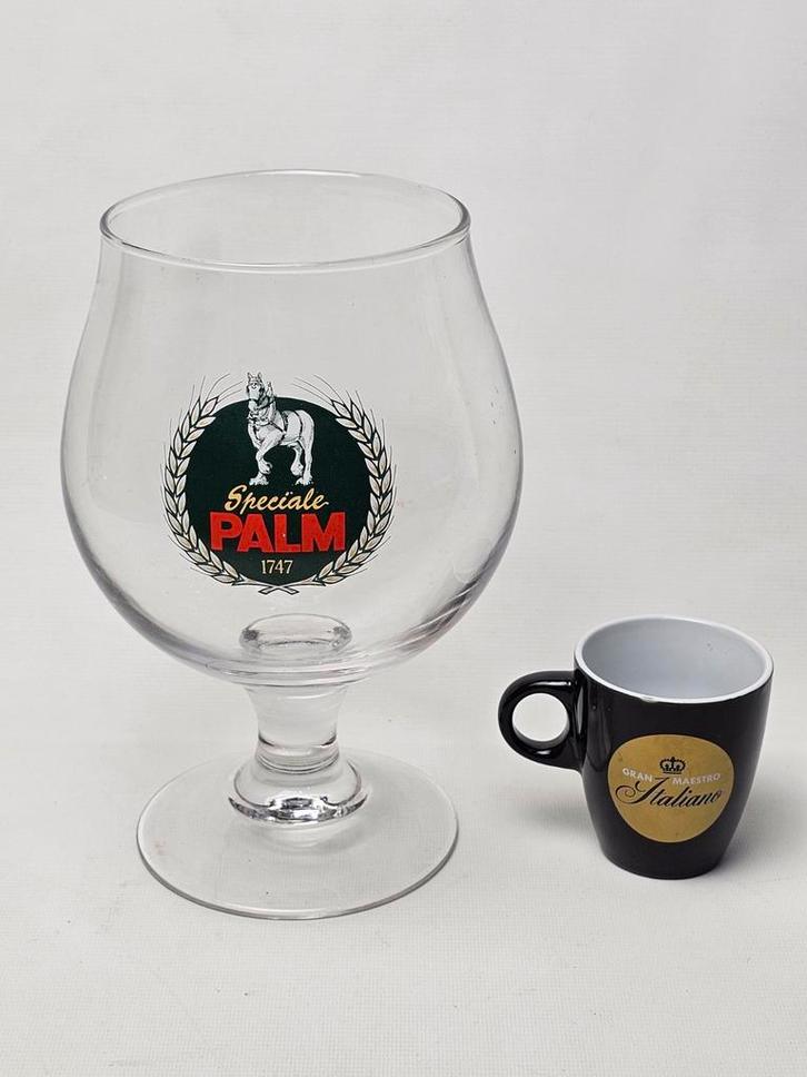 Mega Groot Palm Bierglas - 2 Liter inhoud! Groot Glas, Huis en Inrichting, Keuken | Servies, Zo goed als nieuw, Glas of Glazen