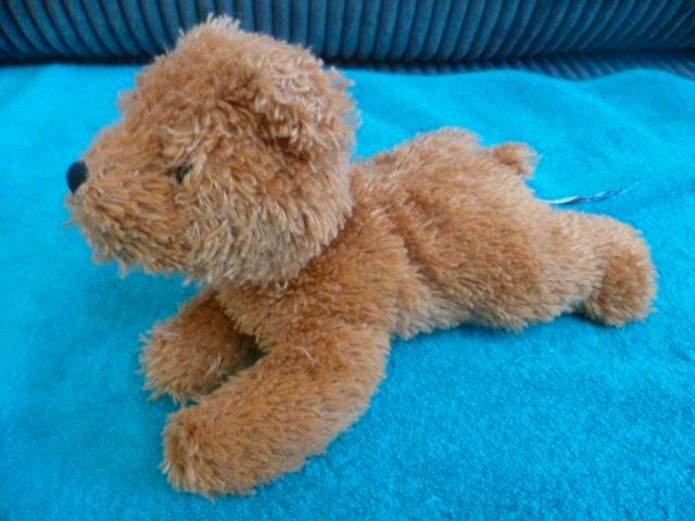 Bruin harig liggend beertje van Happy horse jaar 2002, Kinderen en Baby's, Speelgoed | Knuffels en Pluche, Zo goed als nieuw, Overige typen