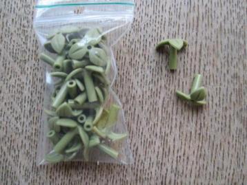 LEGO Plant Stem with 3 Leaves and Bottom Pin * Olive * p25st beschikbaar voor biedingen