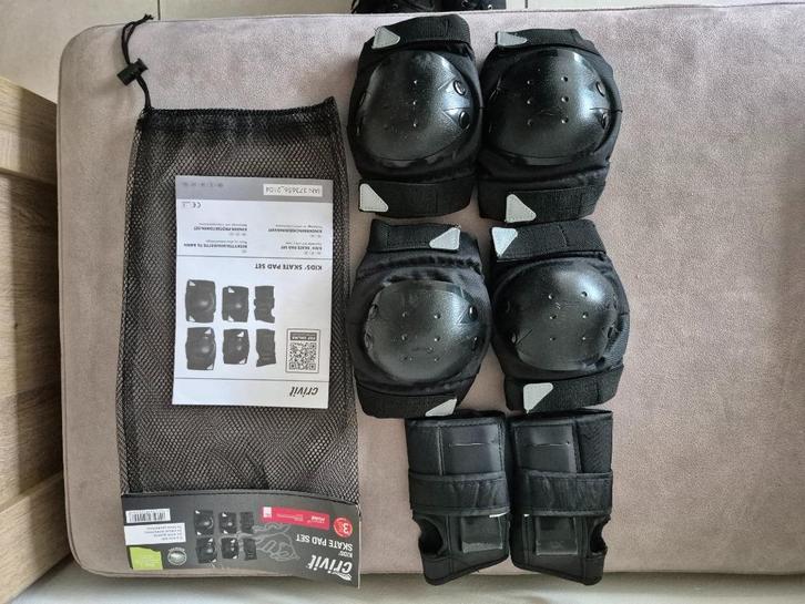 Crivit beschermingsset skates skeelers, Sport en Fitness, Skeelers, Zo goed als nieuw, Bescherming, Overige merken, Kinderen, Verstelbaar