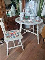 Vintage kinderzitje met tafeltje, Kinderen en Baby's, Kinderkamer | Tafels en Stoelen, Ophalen, Gebruikt