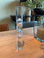 Hand geblazen glazen zandloper in water. 30 cm hoog., Huis en Inrichting, Ophalen of Verzenden