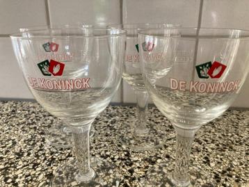 4 De Koninck bollekes bierglazen op voet oud logo bolleke beschikbaar voor biedingen