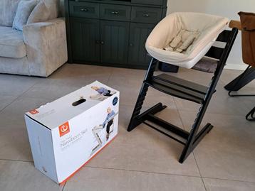 Tripp Trapp stoel met getoonde accessoires beschikbaar voor biedingen