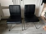 2 Zwarte Eettafelstoelen met Ruit, Ophalen, Kunststof, Gebruikt, Twee