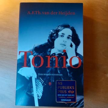 Tonio - A.F.Th. van der Heijden beschikbaar voor biedingen