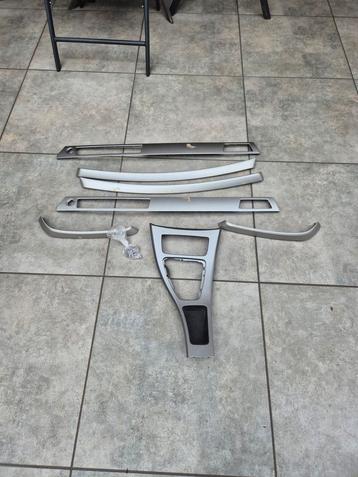 Bmw e90 sierlijsten aluminium (zonder I-drive) beschikbaar voor biedingen