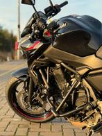 2025 Kawasaki Z650 a & a2 nieuwstaat!, Motoren, Motoren | Kawasaki, 2 cilinders, Bedrijf, Meer dan 35 kW, Minimaal motorrijbewijs A2