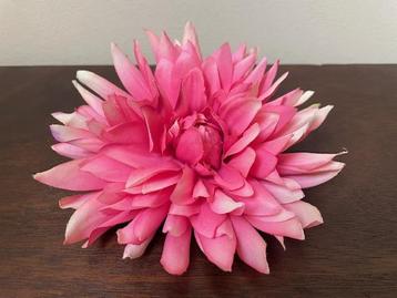 Kunstbloemen nieuw -roze kunstbloemen -versiering -decoratie beschikbaar voor biedingen
