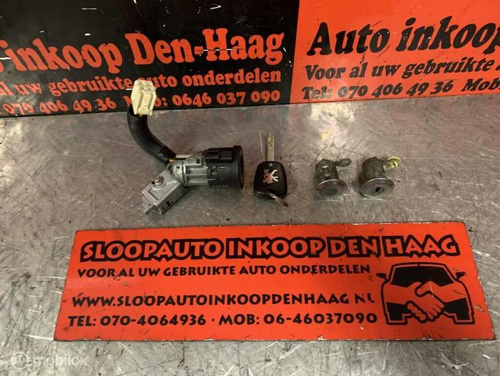 Toyota Aygo C1 107 ('05-'14) Slotenset |, Auto-onderdelen, Klein materiaal, Toyota, Gebruikt, Ophalen of Verzenden