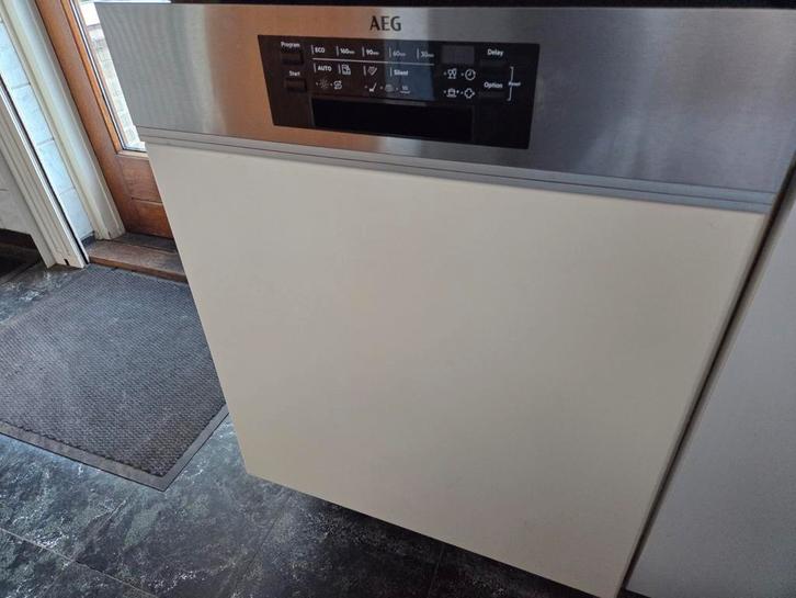 AEG FEE74716PM Vaatwasser, Witgoed en Apparatuur, Vaatwasmachines, Zo goed als nieuw, Tussenbouw, 85 tot 90 cm, 60 cm of meer