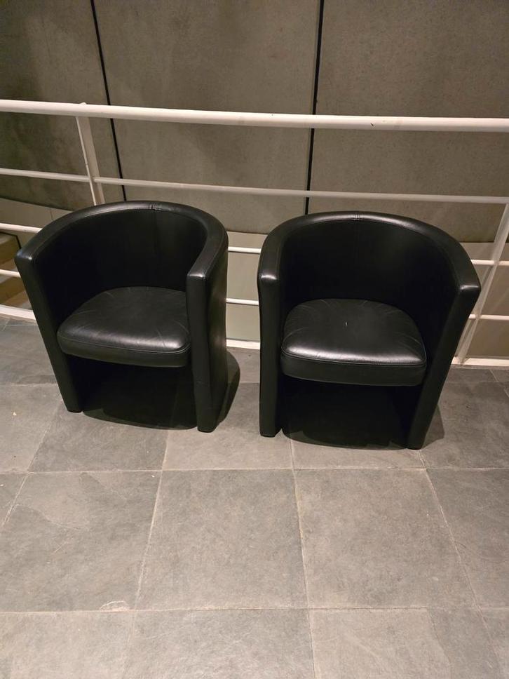 9 Zwarte Fauteuils, Huis en Inrichting, Fauteuils, Gebruikt, Leer, 50 tot 75 cm, Minder dan 75 cm, Ophalen of Verzenden