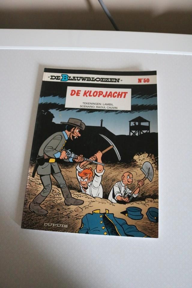 De Blauwbloezen Nr 50 : De klopjacht - 1e druk 2006, Boeken, Stripboeken, Zo goed als nieuw, Meerdere stripboeken, Verzenden