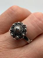 H757 Prachtige zilveren ring Zeeuws knoop maat 18, Sieraden, Tassen en Uiterlijk, Antieke sieraden, Ophalen of Verzenden, Zilver