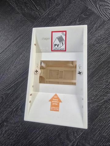 Hager Stopcontact Behuizing - Zonnepanelen beschikbaar voor biedingen
