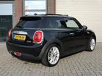 Mini Cooper 1.5 Chili | Panoramadak | Head-Up | LED |, Te koop, Benzine, 3 cilinders, Hatchback