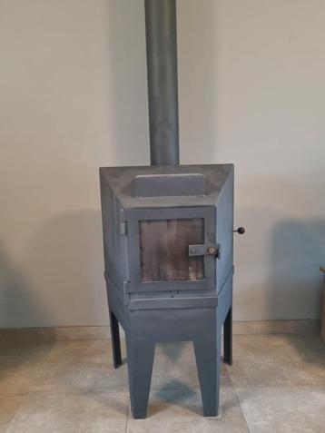 Hout kachel, houtkachel beschikbaar voor biedingen