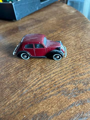 Vintage Speelgoedauto - Rode Klassieker beschikbaar voor biedingen