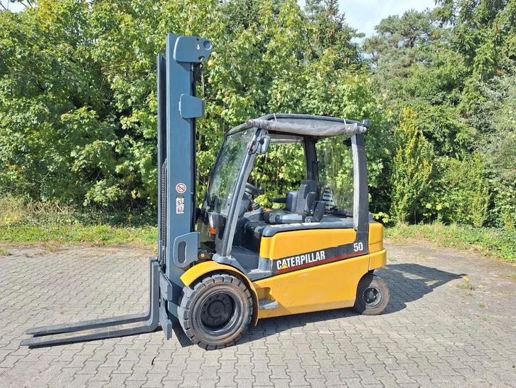 Caterpillar Heftruck EP 50 sterke 5 tons truck met freelift, Zakelijke goederen, Machines en Bouw | Heftrucks en Intern transport