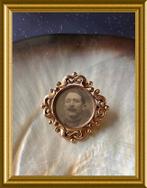 Antieke foto broche, medaillon, Ophalen of Verzenden, Overige materialen, Broche