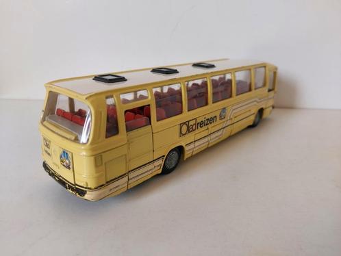 MERCEDES-BENZ O302 バスTEKNO TEKNO 950 Scale 1/50 | MERCEDES BENZ O302 AUTOBUS BLUE CREAM