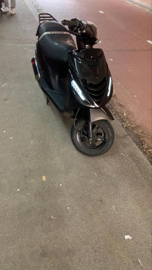 piaggio zip 4t 80cc, Fietsen en Brommers, Scooters | Piaggio, Gebruikt, Zip, Ophalen