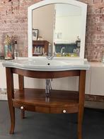 Vintage badkamer meubel, compleet met wastafelkraan en sifon, Huis en Inrichting, Badkamer | Badkamermeubels, 50 tot 100 cm, Minder dan 100 cm