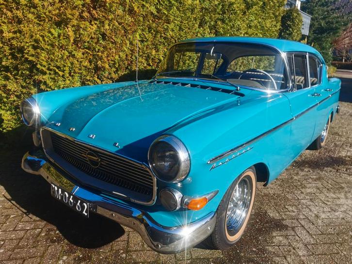 Opel Kapitän P1 2,5 en Triumph Spitfire 1500us, Auto's, Oldtimers, Bedrijf, Ophalen