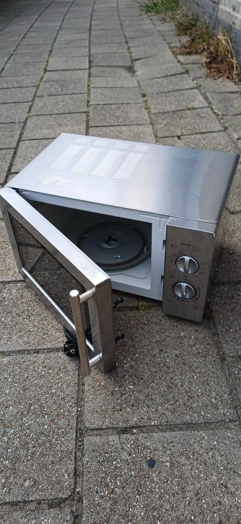 Magnetron, Witgoed en Apparatuur, Magnetrons, Ophalen, Combimagnetron, Zo goed als nieuw, Draaiplateau