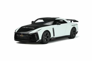 GT Spirit (GT853) 1:18 Nissan GT-R50 Test Car 2021 Bi-Color beschikbaar voor biedingen