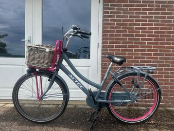 ZEER NETTE ALTEC 26 INCH MEISJES FIETS beschikbaar voor biedingen