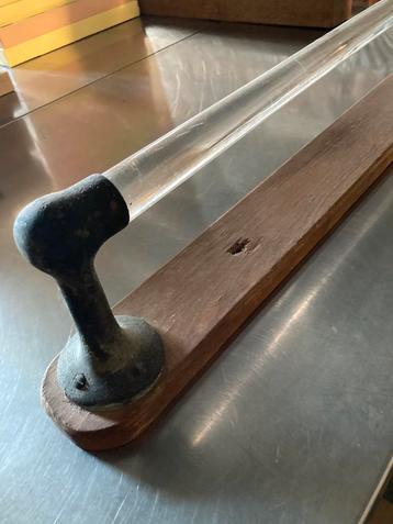 Antiek Handdoekrek beschikbaar voor biedingen