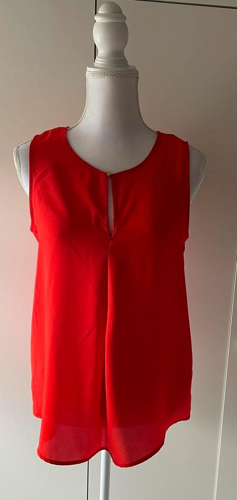 Oranje blouse 38, Kleding | Dames, Tops, Zo goed als nieuw, Maat 38/40 (M), Oranje, Zonder mouw, Ophalen of Verzenden