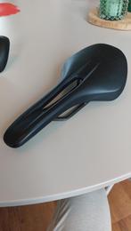 Fizik antares r3 140mm, Racefiets, Ophalen of Verzenden, Zo goed als nieuw, Zadel