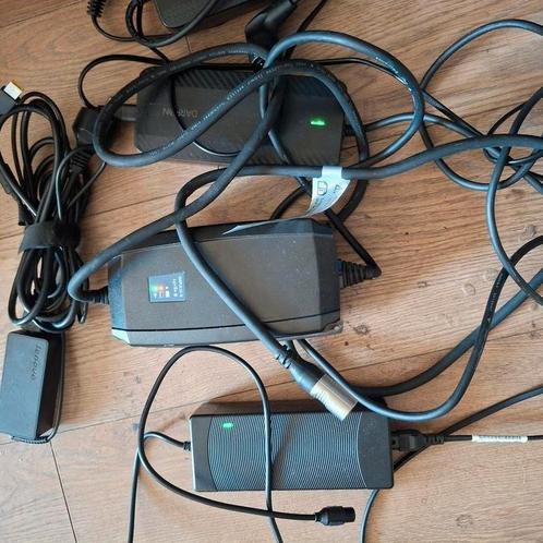 Opladers baterij elektrische fiets, Audio, Tv en Foto, Opladers, Zo goed als nieuw, Ophalen of Verzenden