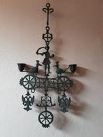 Oude kandelaar met figuren, Antiek en Kunst, Ophalen, Koper of Brons