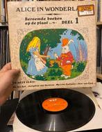 Alice in Wonderland deel 1, Ophalen of Verzenden, Zo goed als nieuw