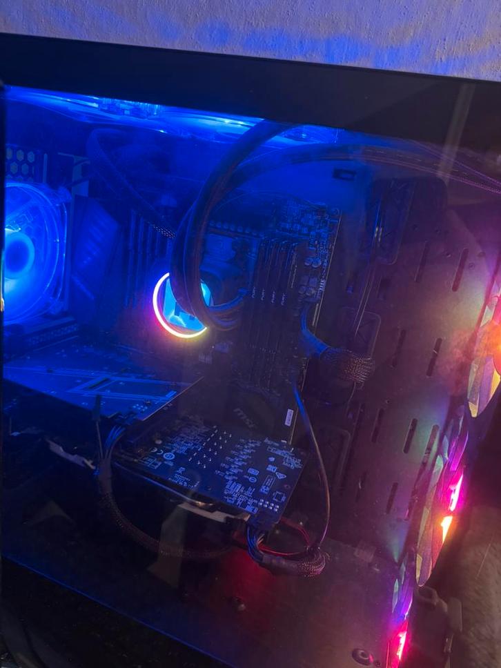 Computer/server veel ram, Computers en Software, Desktop Pc's, Zo goed als nieuw, SSD, Ophalen