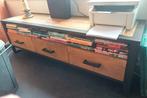 laag dressoir kast, Huis en Inrichting, Kasten | Dressoirs, Ophalen, 150 tot 200 cm, Zo goed als nieuw, Met lade(s)