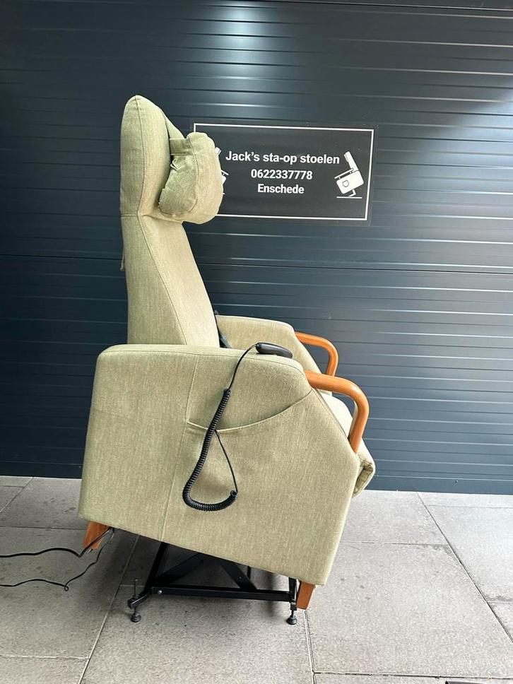 Sta op stoel merk prominent, Huis en Inrichting, Fauteuils, Zo goed als nieuw, Ophalen