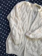 Handgebreid wollen vest - Maat L, Kleding | Dames, Truien en Vesten, Ophalen of Verzenden, Nieuw, Maat 42/44 (L), Wit