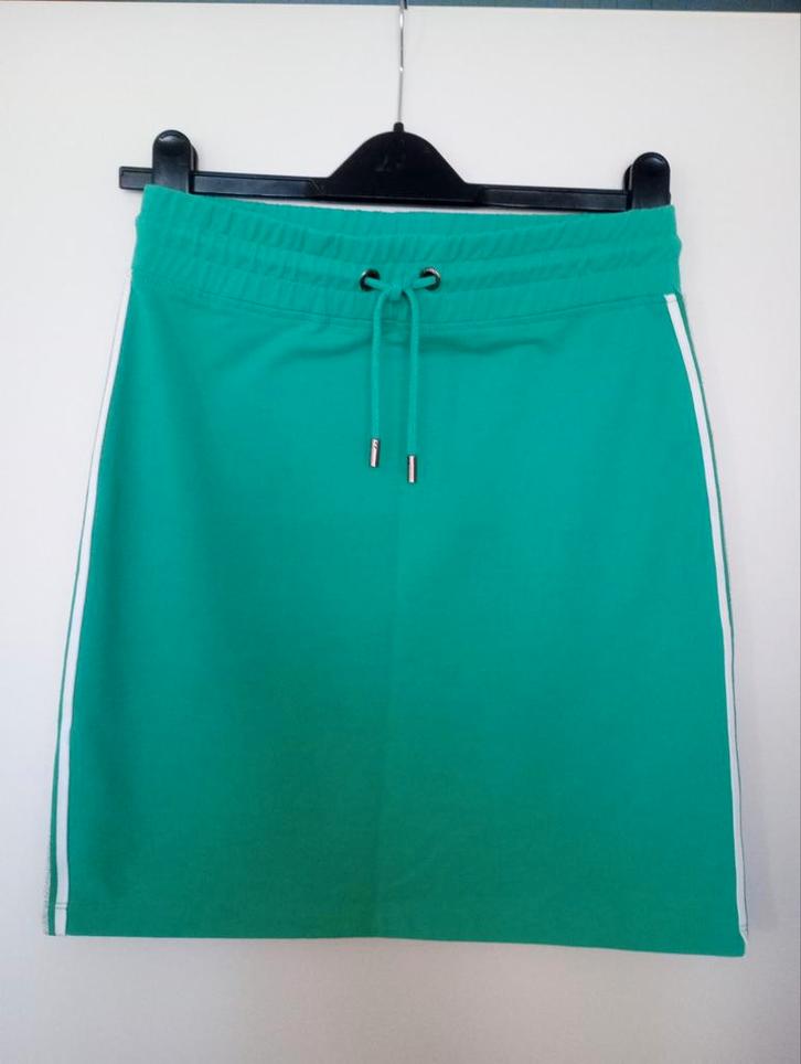 Mooi z.g.a.n. groen rokje Only maat S, joggingstof, Kleding | Dames, Rokken, Zo goed als nieuw, Maat 36 (S), Groen, Boven de knie
