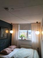 Twee identieke melkglazen schoollampen., Ophalen of Verzenden, Gebruikt, Glas, 50 tot 75 cm