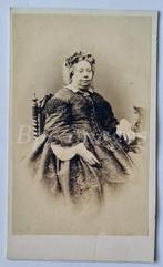 cdv gezette bejaarde vrouw mutsje wijde jurk 1860's, Gebruikt, Foto, Voor 1940, Verzenden